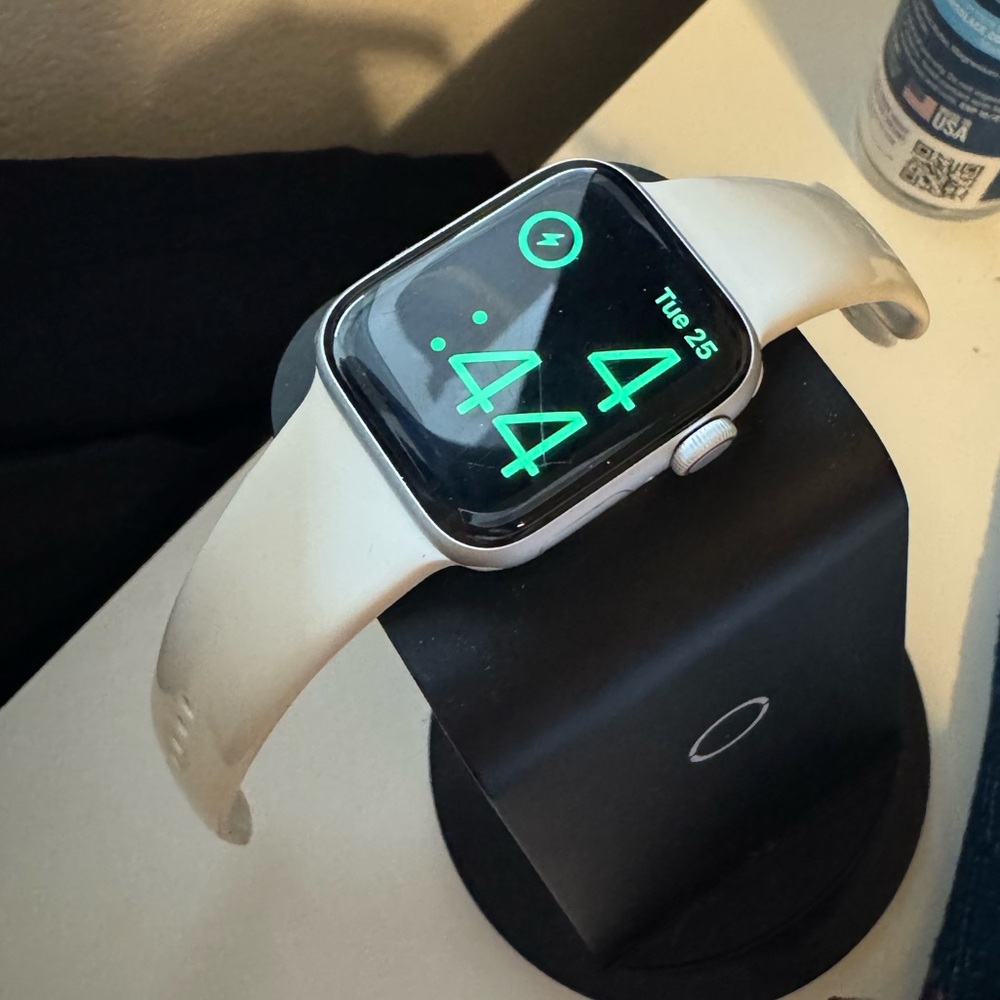 Smart Wearable with Cream+White Band